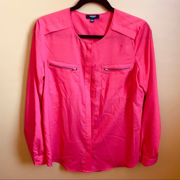 ❌ SOLD ❌ Red long sleeve blouse - Picture 2 of 5